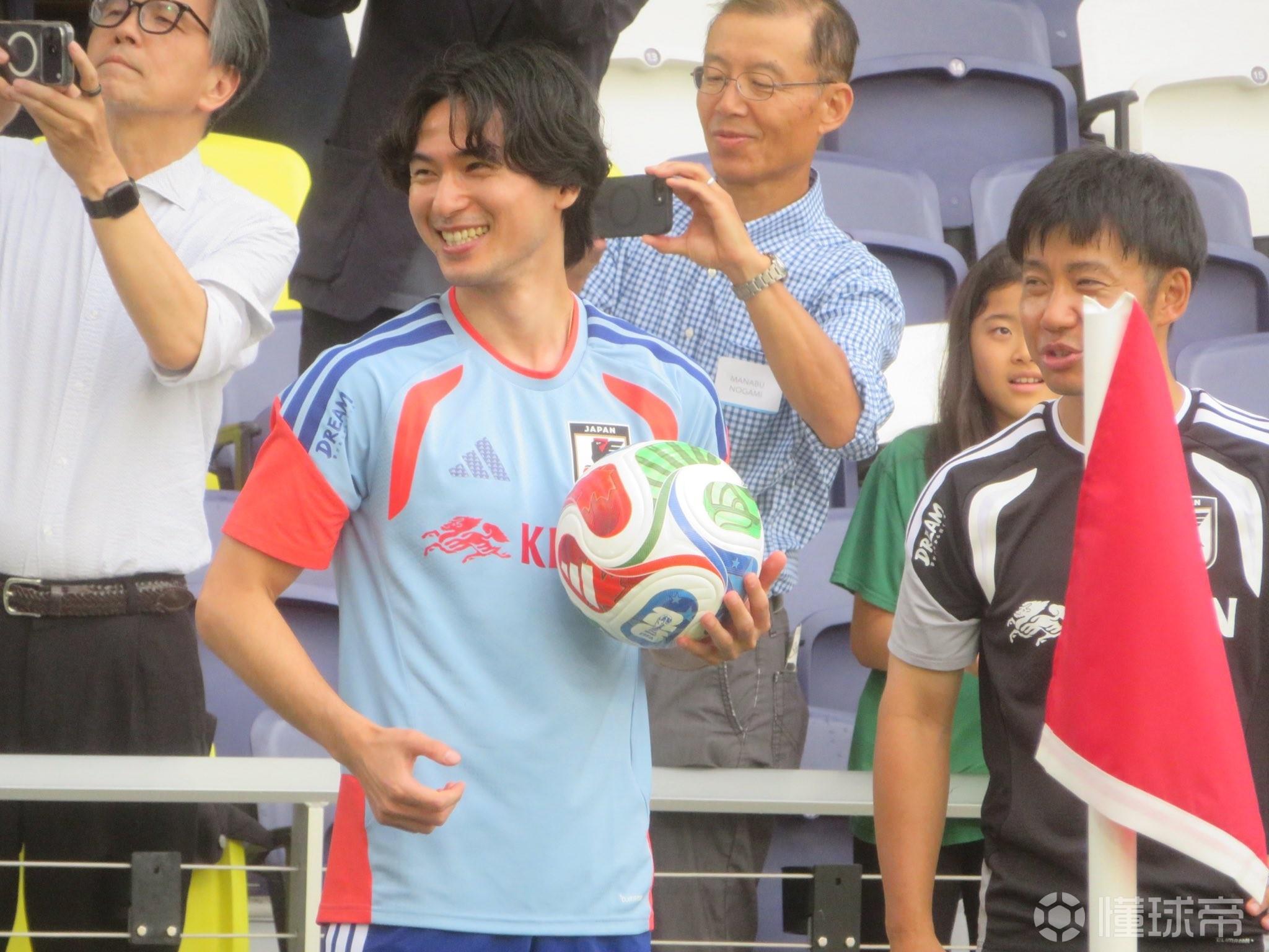 南野拓实:重伤后的最初几周格外难熬,我本对世界杯充满期待